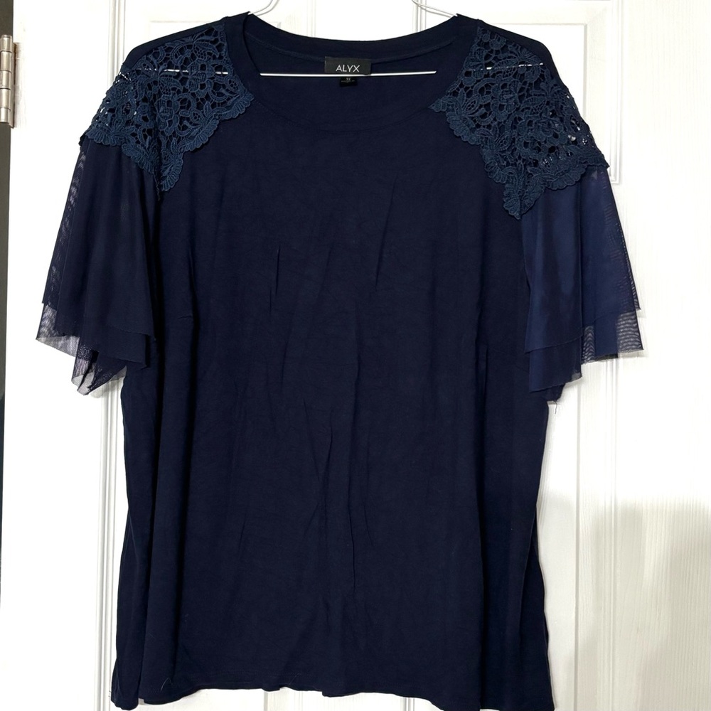 ALYX Women’s Navy blouse Sz 3X, Shoulder Lace Details